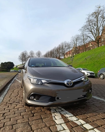 Toyota Auris cena 67990 przebieg: 94600, rok produkcji 2018 z Szczecin małe 29